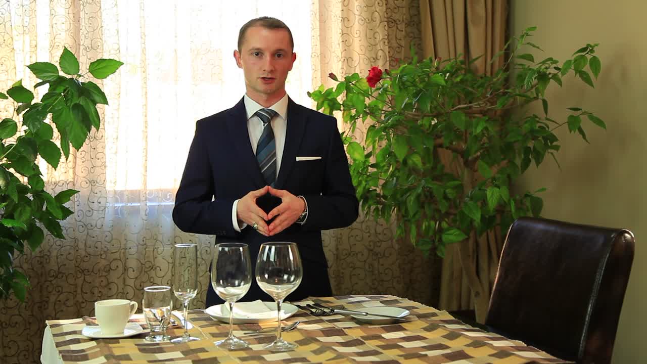 Table Arrangements & Dining Etiquette (part 1)